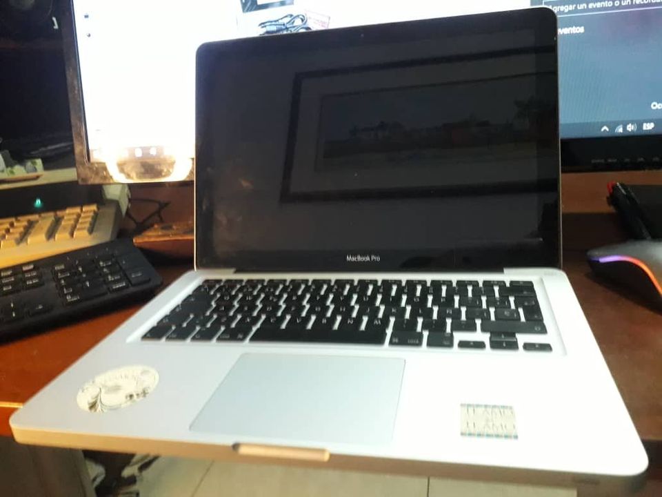 Macbook Pro Modelo A1278 Windows 10 core i5 Valencia Carabobo