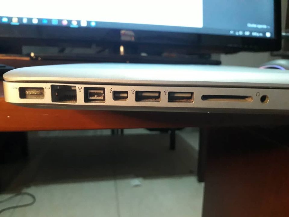 Macbook Pro Modelo A1278 Windows 10 core i5 Valencia Carabobo